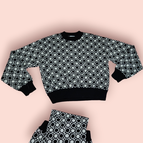 Holiday The Label Emma Mulholland Circle Check Knit Sweater Pants Set - Picture 5 of 11